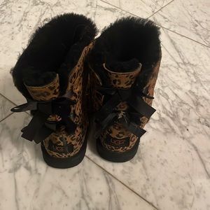 Kids Leopard Bailey now Ugg size 2